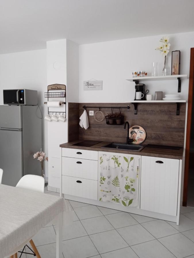 Apartmani More Komarna Ngoại thất bức ảnh